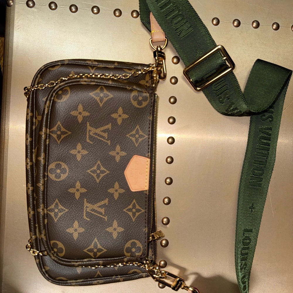 Louis Vuitton Monogram Crossbody with Green Strap
